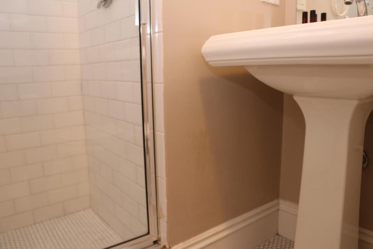 Stylish Downtown Studio In The South End, C. Ave #1 Boston Exterior photo